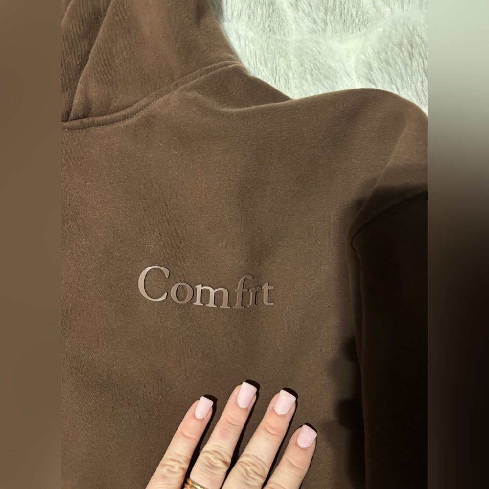 Comfrt Minimalist Hoodie